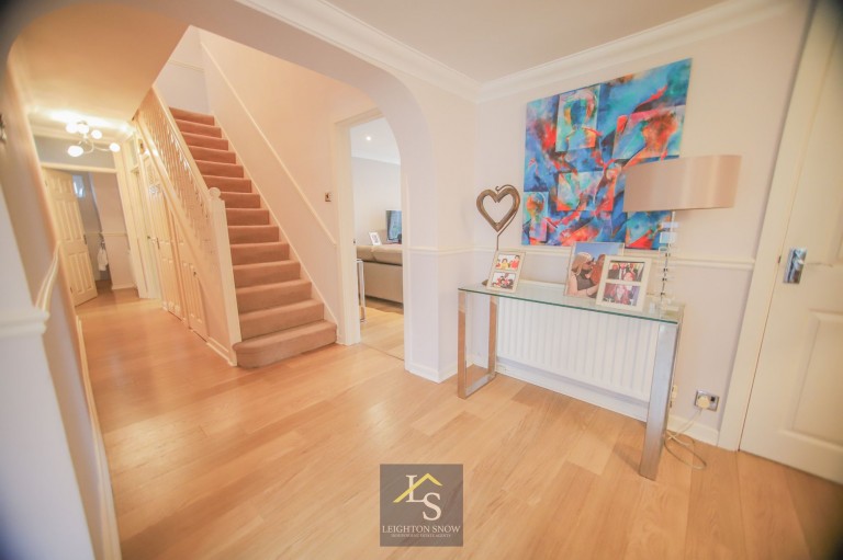 Images for St. Anns Road North, Heald Green, SK8 EAID:425574707 BID:a331354c-8a27-4290-8521-a2425358b7e6