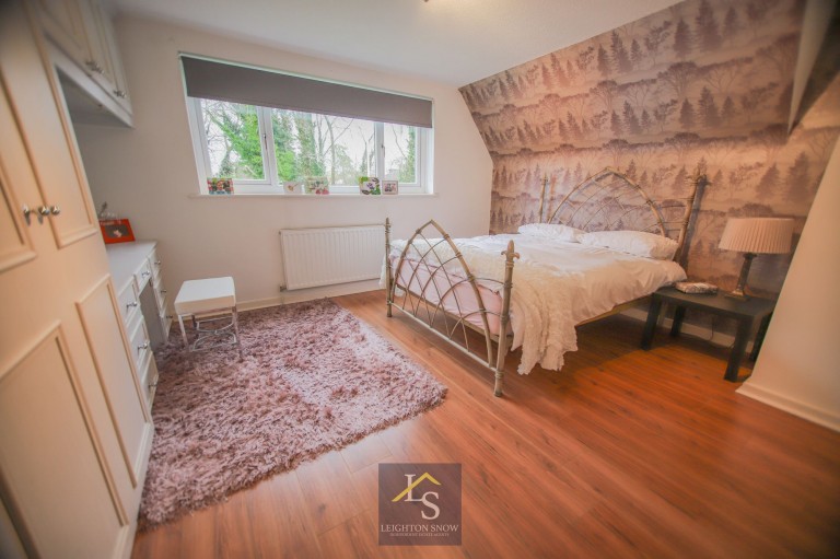 Images for St. Anns Road North, Heald Green, SK8 EAID:425574707 BID:a331354c-8a27-4290-8521-a2425358b7e6