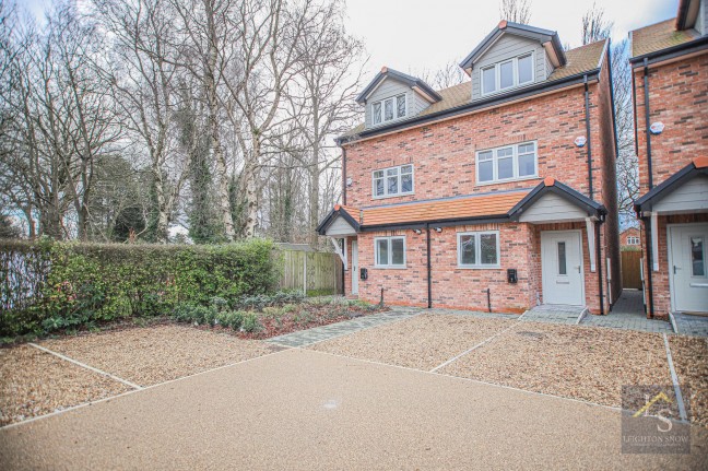 Beechwood Gardens, Heald Green, sk8