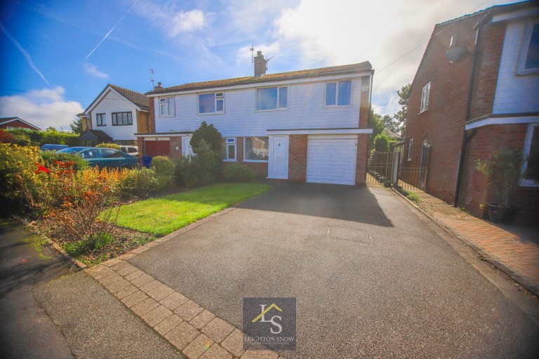 Images for Glastonbury Avenue, Cheadle Hulme, SK8 EAID:425574707 BID:a331354c-8a27-4290-8521-a2425358b7e6