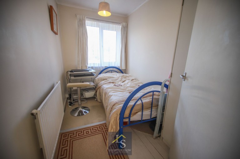 Images for Glastonbury Avenue, Cheadle Hulme, SK8 EAID:425574707 BID:a331354c-8a27-4290-8521-a2425358b7e6