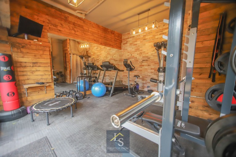 Images for Hall Road, Bramhall, SK7 EAID:425574707 BID:4e9803c7-4032-406b-90d5-01d6ebc98bcc