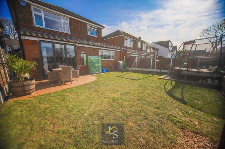 Images for Vicarage Avenue, Cheadle Hulme, SK8 EAID:425574707 BID:a331354c-8a27-4290-8521-a2425358b7e6