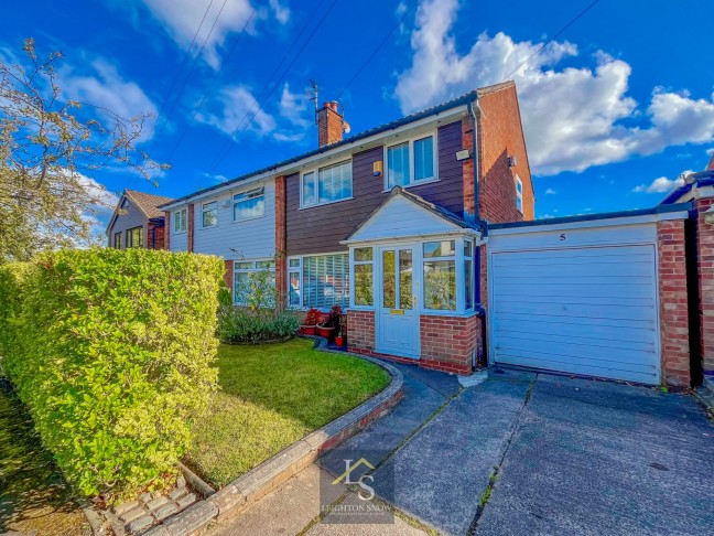 Sawley Drive, Cheadle Hulme, sk8