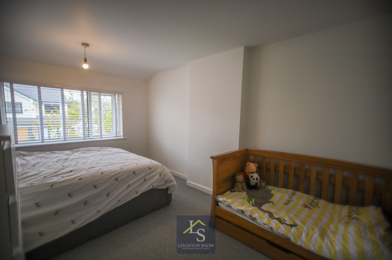 Images for Sawley Drive, Cheadle Hulme, SK8 EAID:425574707 BID:a331354c-8a27-4290-8521-a2425358b7e6