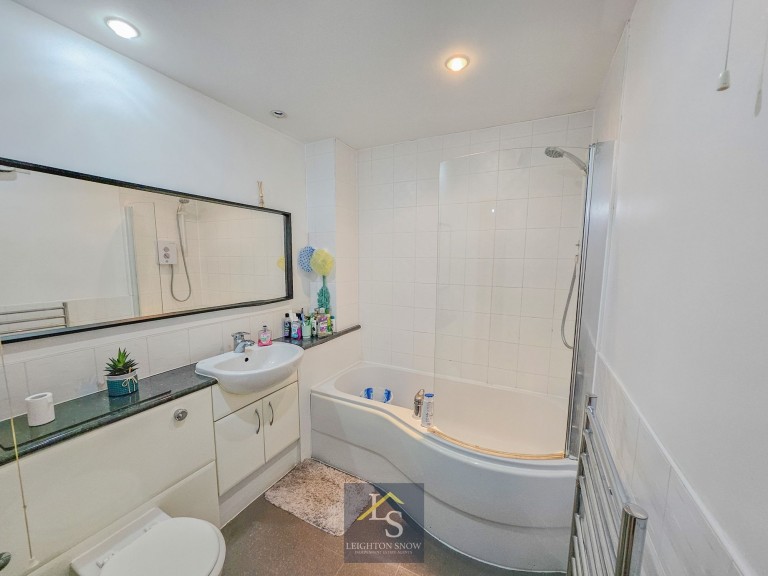 Images for Old Birley Street, Manchester, M15 EAID:425574707 BID:4e9803c7-4032-406b-90d5-01d6ebc98bcc