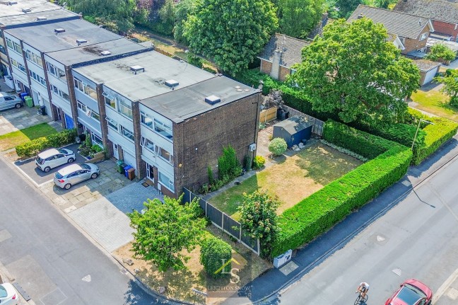 Newquay Drive, Bramhall, sk7