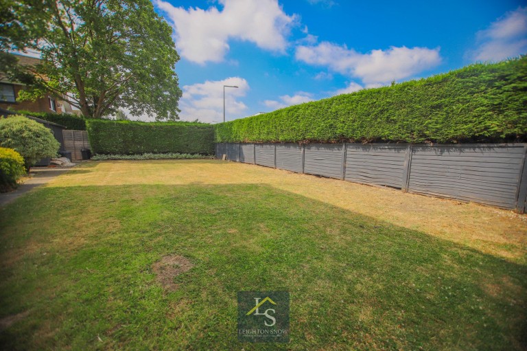 Images for Newquay Drive, Bramhall, SK7 EAID:425574707 BID:a331354c-8a27-4290-8521-a2425358b7e6