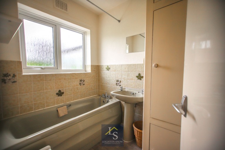 Images for Hurst Avenue, Cheadle Hulme, SK8 EAID:425574707 BID:a331354c-8a27-4290-8521-a2425358b7e6