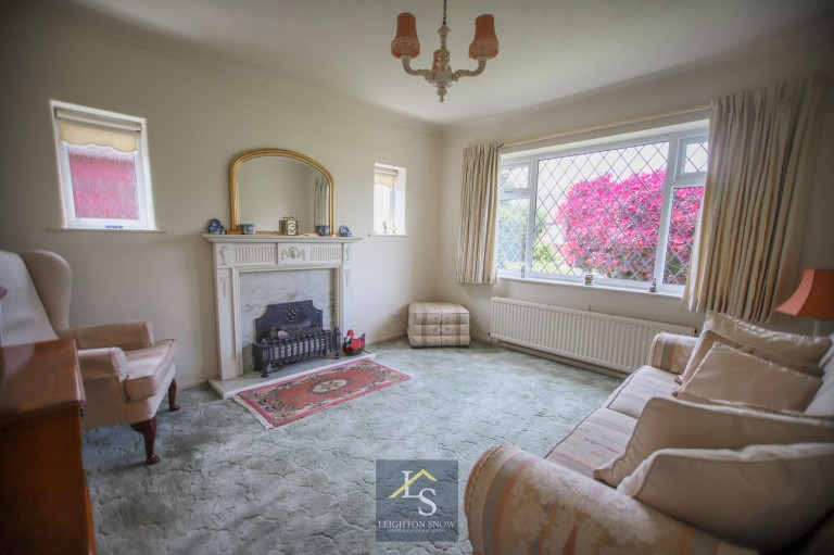 Images for Hurst Avenue, Cheadle Hulme, SK8 EAID:425574707 BID:a331354c-8a27-4290-8521-a2425358b7e6