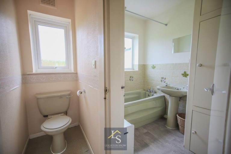 Images for Hurst Avenue, Cheadle Hulme, SK8 EAID:425574707 BID:a331354c-8a27-4290-8521-a2425358b7e6