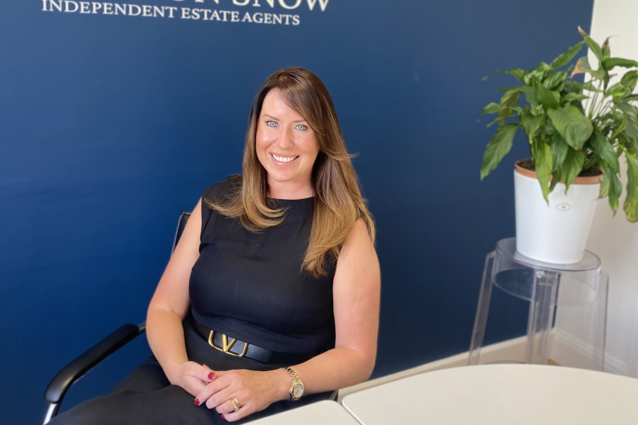 Rachel Perfect, Sales Manager